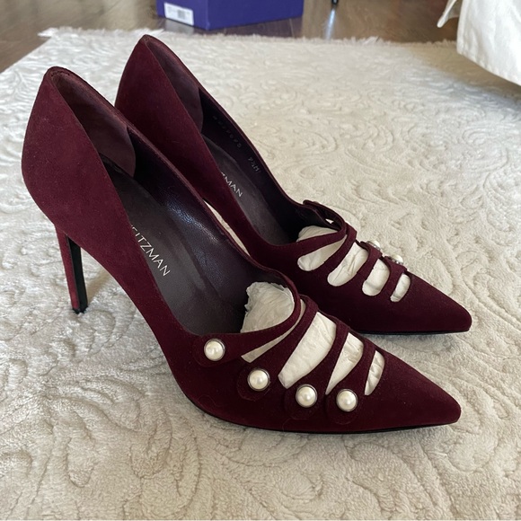 Stuart Weitzman Burgundy Suede Pointed Toe Pump - Picture 2 of 6